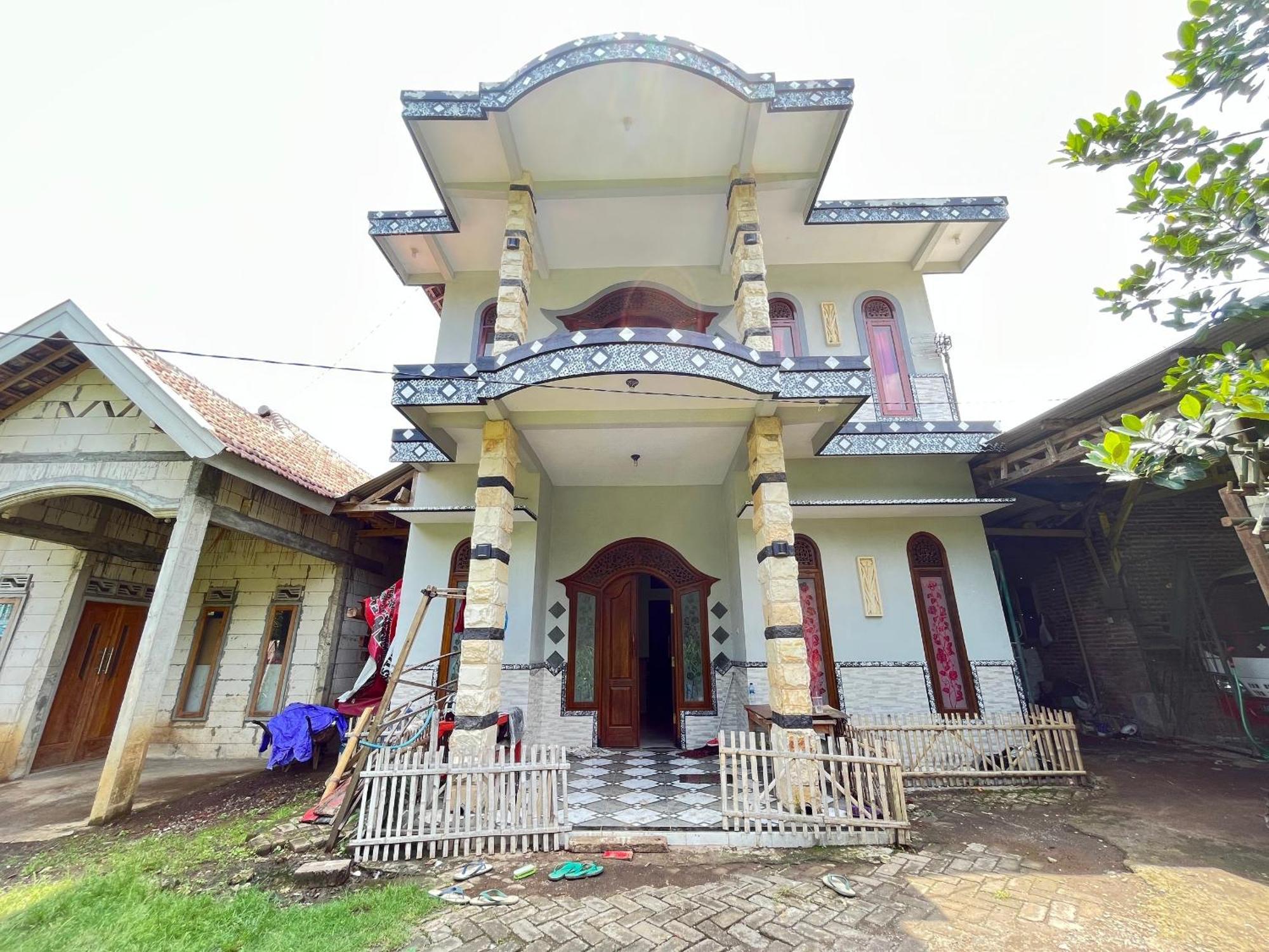 Spot On 93423 Kost Berkah Near Kebun Teh Wonosari Otel Lawang Dış mekan fotoğraf